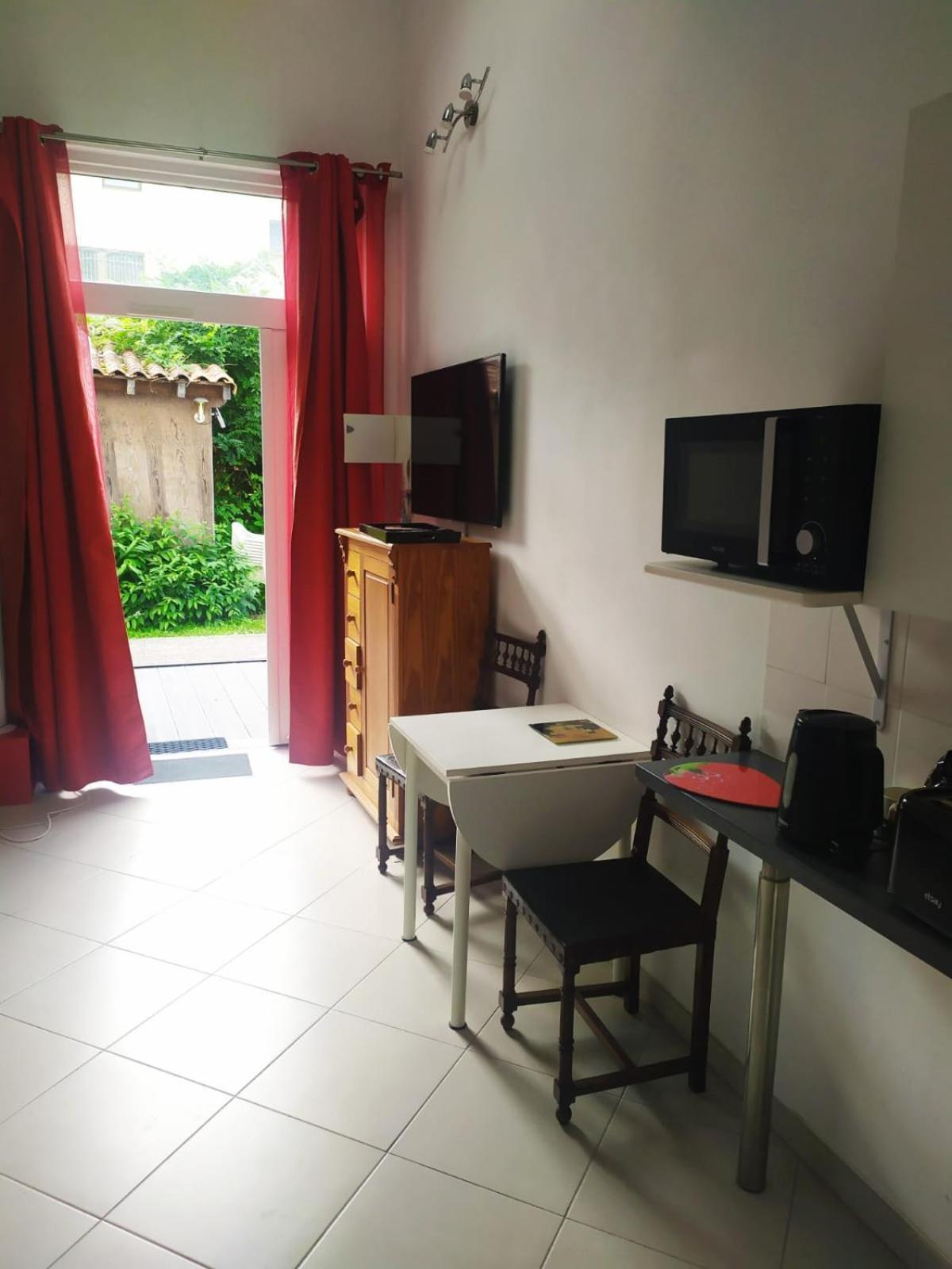 Les Bains Douches Aparthotel Périgueux Εξωτερικό φωτογραφία